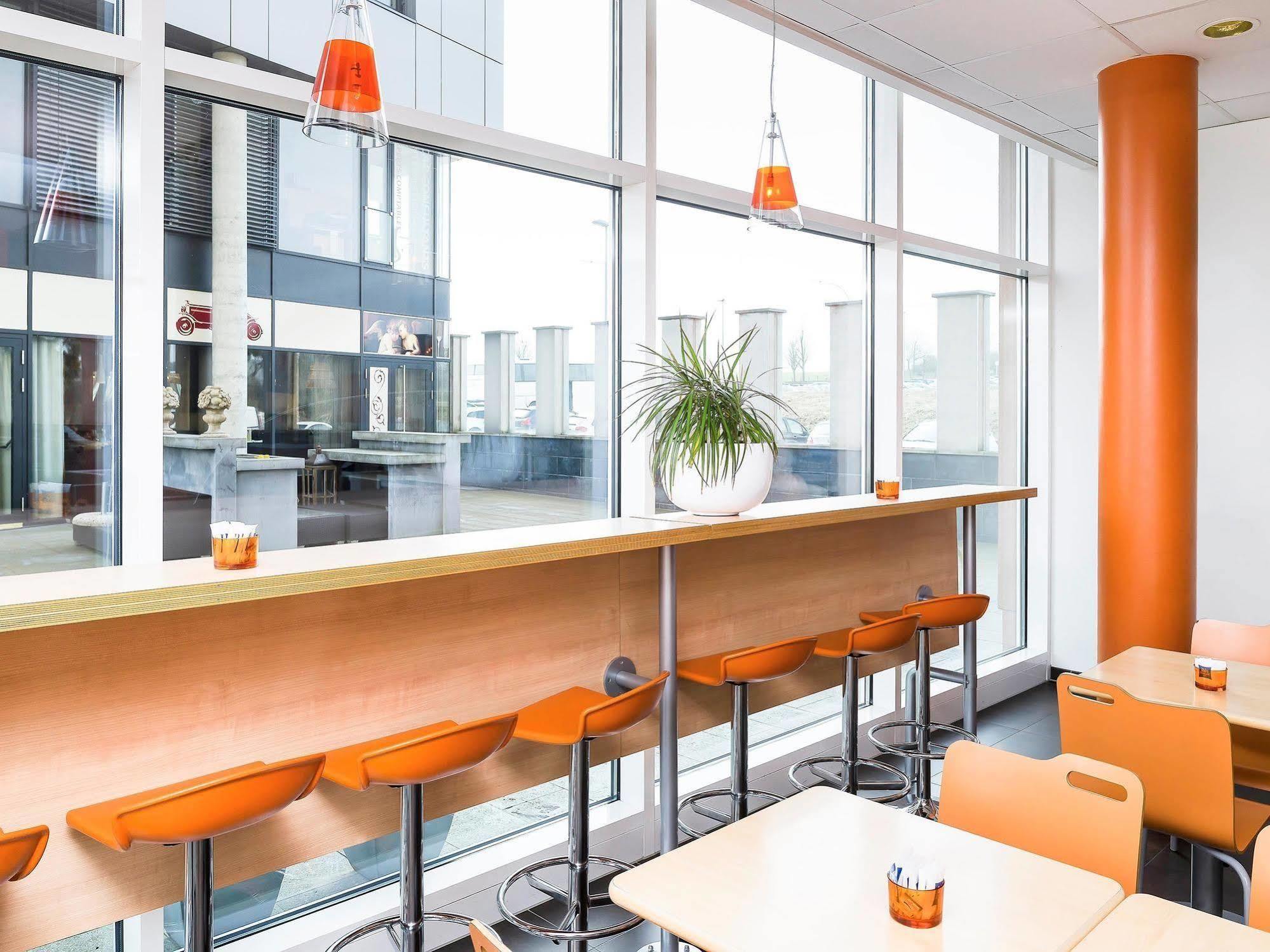 Ibis Budget Luxembourg Sud Livange Restaurant photo